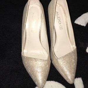 Light gold Aldo heels