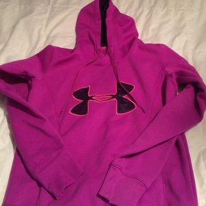 Under armour sweatshirt
