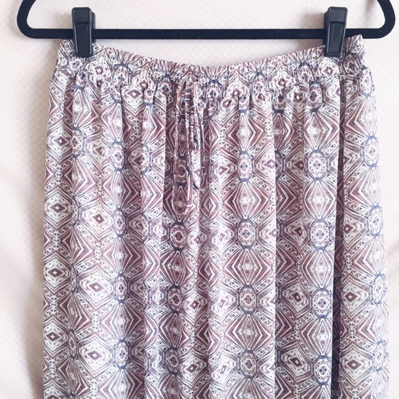 Lavender Printed Maxi Skirt - Picture 2 of 3