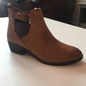 Splendid Tan Booties
