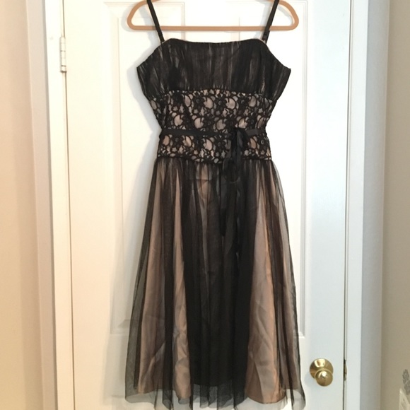 White House Black Market Dresses & Skirts - ONE DAY SALE! $10 OFF TODAY ONLY🍾Champagne Dress