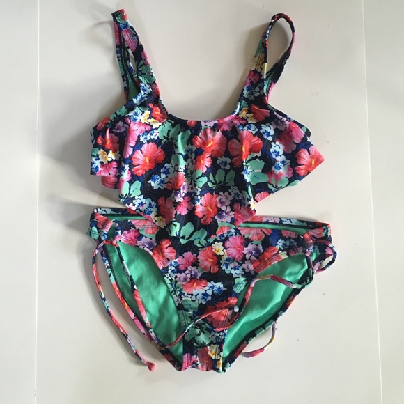 frilly floral print bikini set