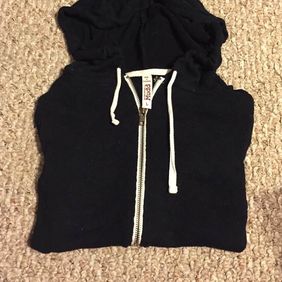 Black shear zip up hoodie size L
