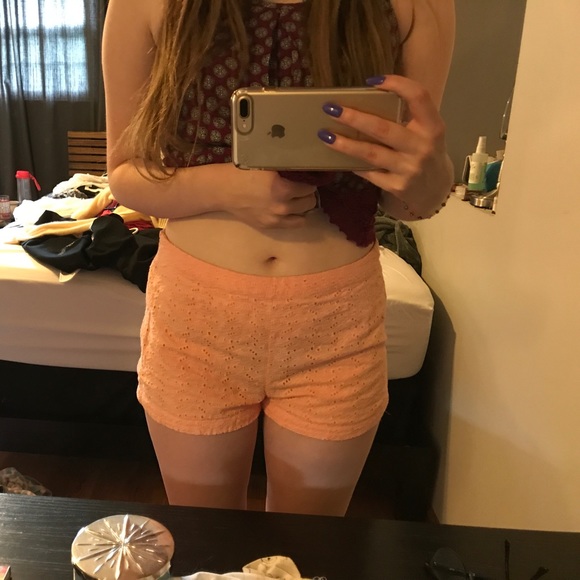 peach colored shorts - Picture 4 of 4