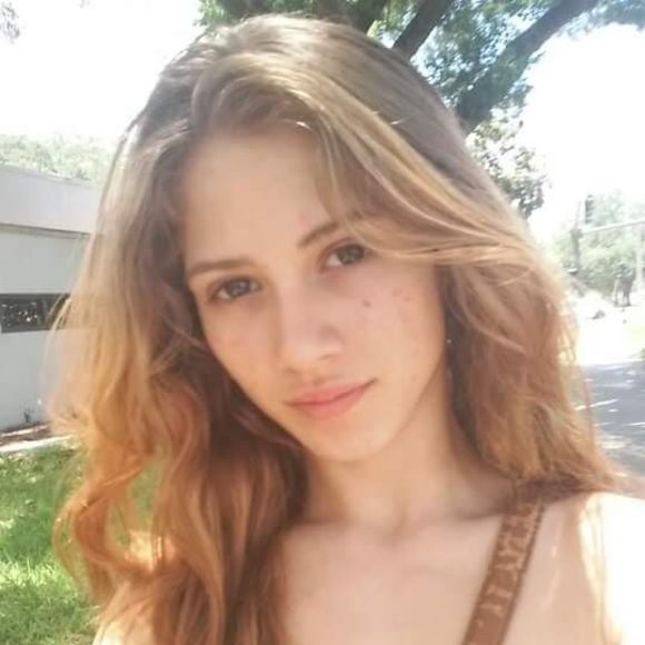 Meet your Posher, Julian tate