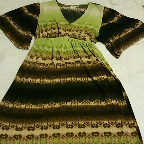 Gorgeous flowy dress