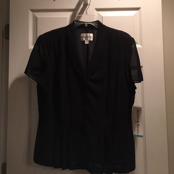 Danny & Nicole 2 piece suit - Picture 2 of 3