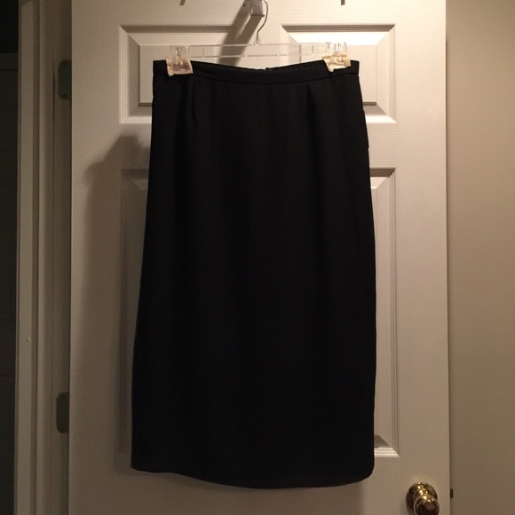 Danny & Nicole 2 piece suit - Picture 3 of 3