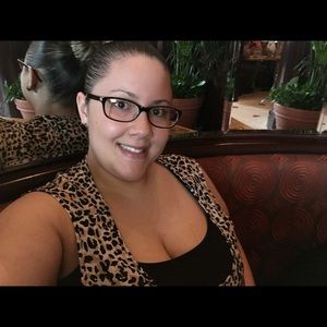 Meet your Posher, Nikala