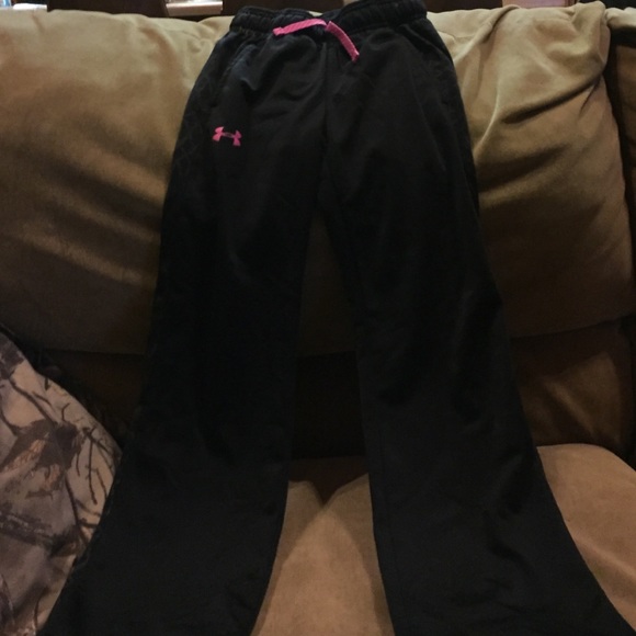 Black dear gear sweat pants