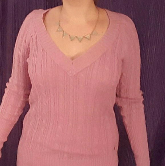 American Eagle V-neck Sweater - Picture 2 of 2