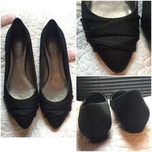 Price dropped! Elegant Pointy Black Flats | Size 6