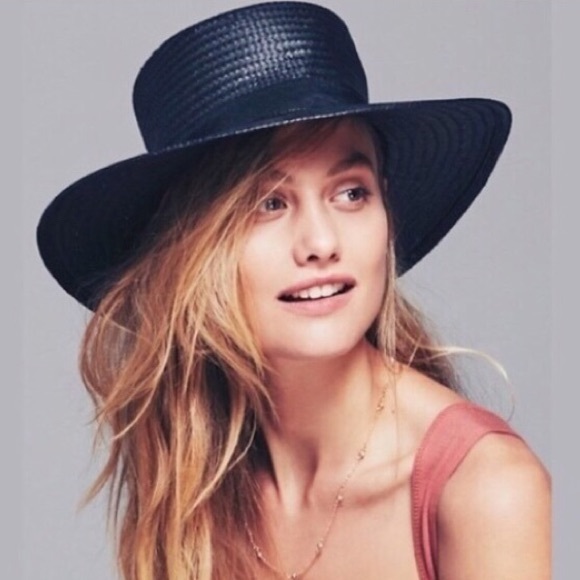 Free People Accessories - LAST ONE!! 🎉HP🎉 FREE PEOPLE Black BOATER HAT NWT