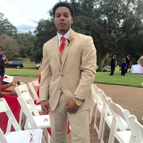 Meet your Posher, Jon - Picture 2 of 3