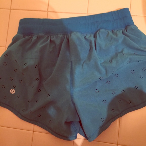 Lululemon Shorts - Size 4