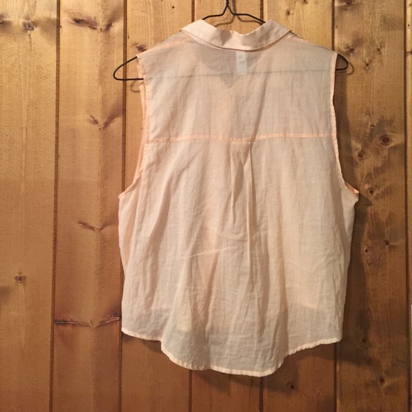 American Apparel pale pink button up tank top - Picture 2 of 2