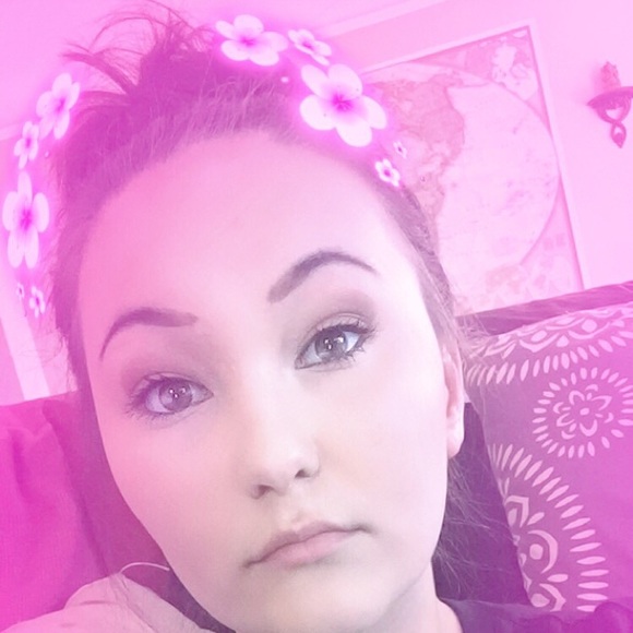 Meet your Posher, Sophie - Picture 1 of 1