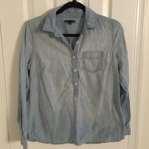 Gap light wash chambray shirt Gap light wash chambray shirt