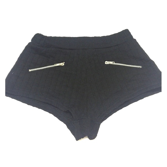 Sparkle & Fade Black shorts