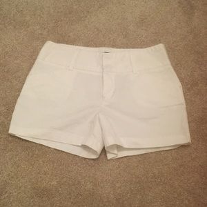 White cotton/spandex shorts