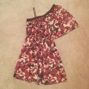 One sleeve printed dress