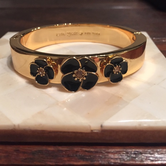 kate spade Jewelry - Kate spade NY Bangle