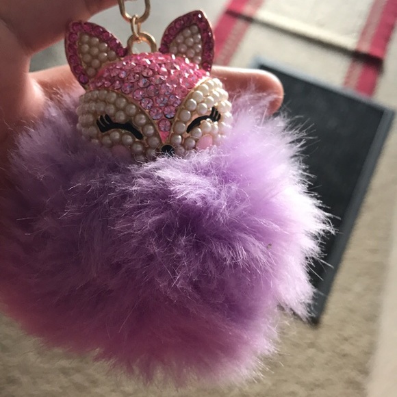 Pink/white/purple fuzzy fox keychain - Picture 4 of 4