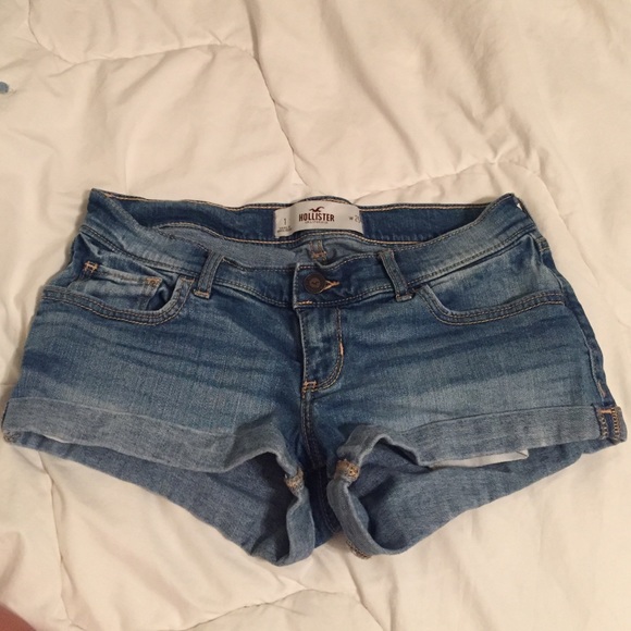 Hollister jean shorts size 1