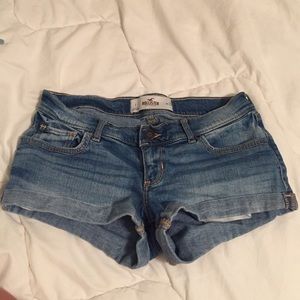 Hollister jean shorts size 1