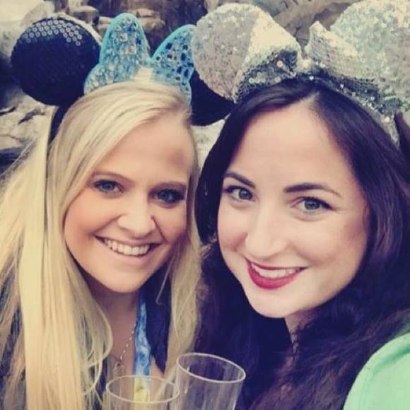 Meet your Posher, Leena