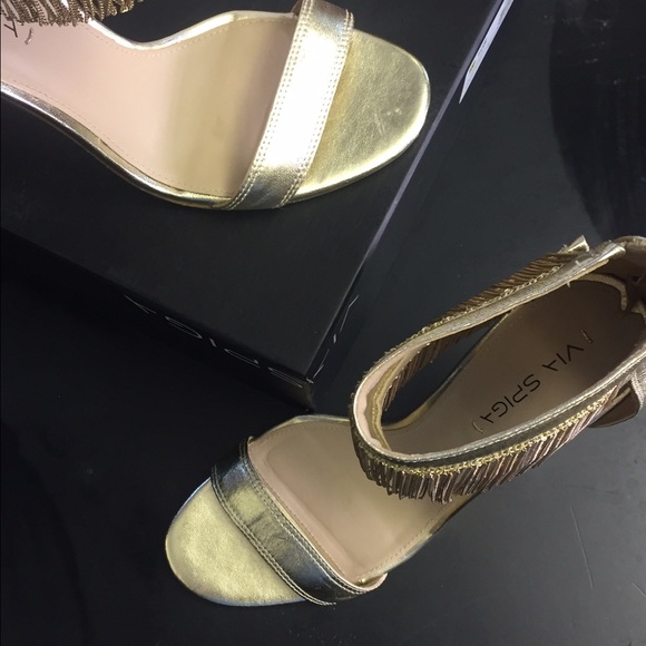 Via Spiga fun gold sandals - Picture 3 of 4