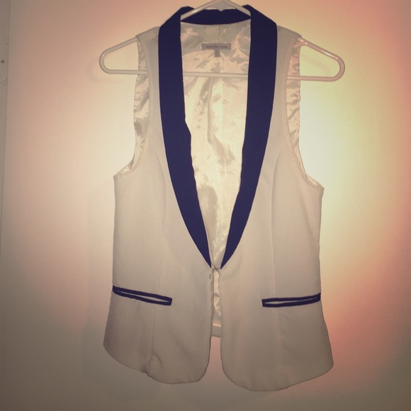 Dressy vest