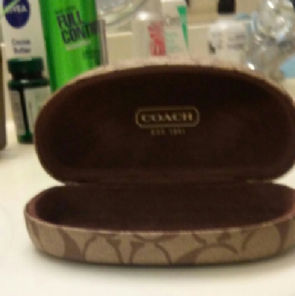 Additional picture of Coach sunglasses case - Picture 1 of 1