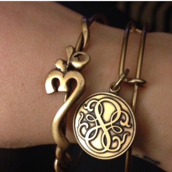 🎍NWT Alex and Ani om bracelet🎍 - Picture 2 of 4