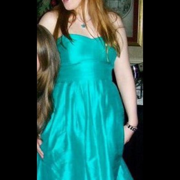 Silk sweetheart strapless dress with pockets!