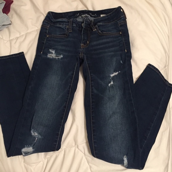 American eagle distressed jeans