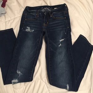 American eagle distressed jeans