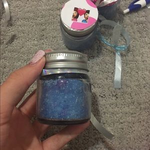 Lavender lip scrub