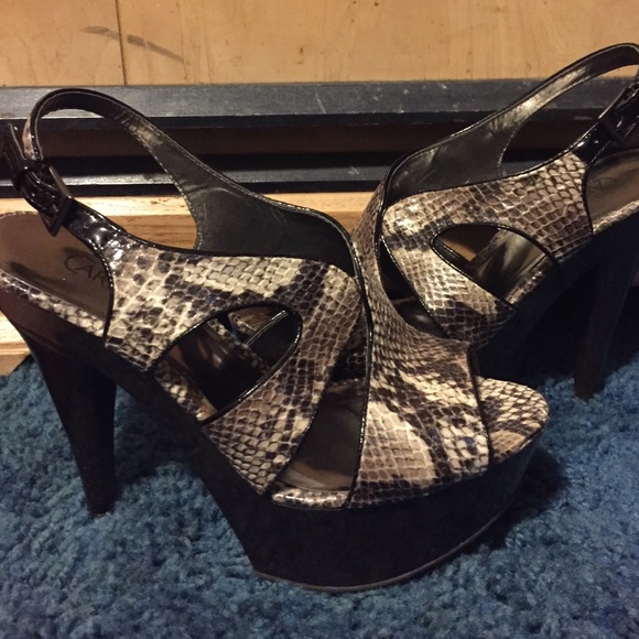 Heels - Picture 2 of 3