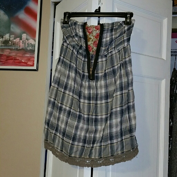 Strapless plaid shirt