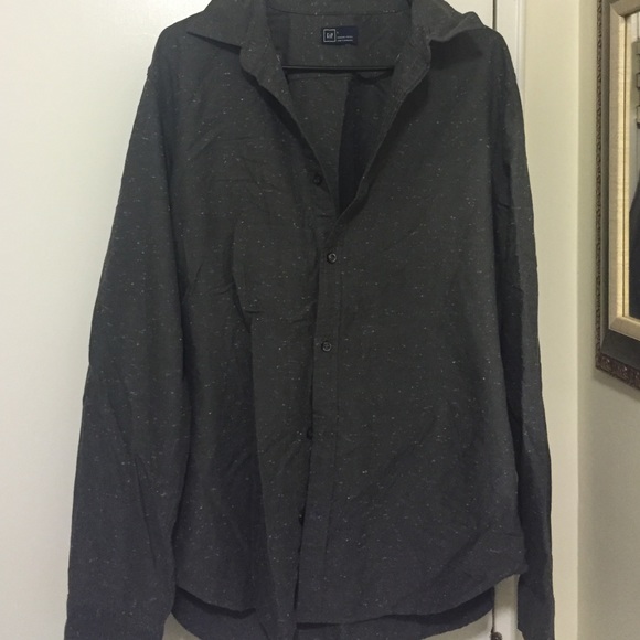 Men's Gap button up