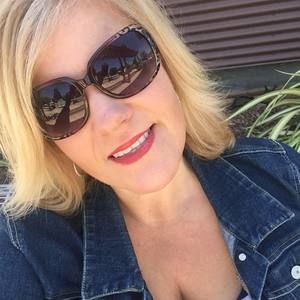 Meet your Posher, Rebekah