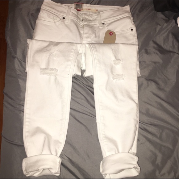Levi white jeans