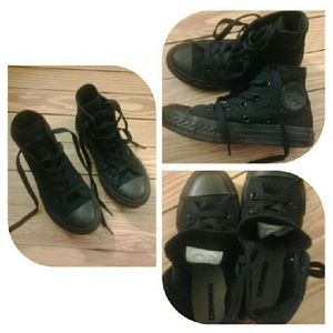 Cute converse like new sneakers