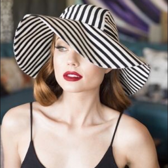 Wide brim sun hat - Picture 2 of 3