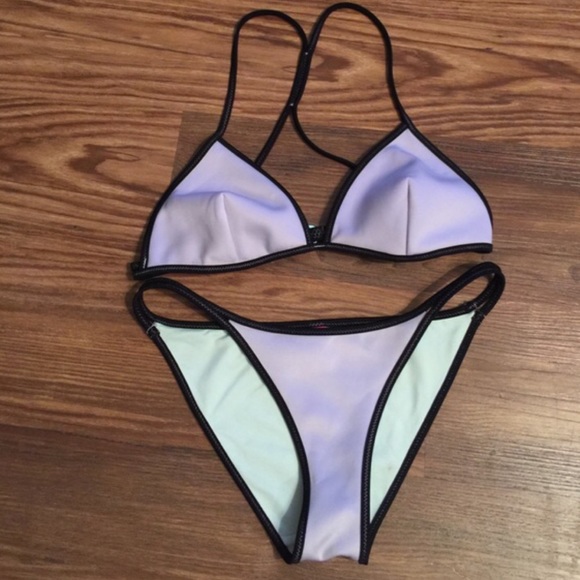 Victoria's Secret swimsuit 🌻