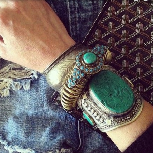 Meet your Posher, Jenn - Picture 3 of 4