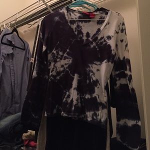 Blue and white tie dye long sleeve tee