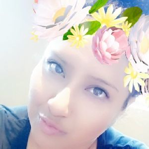 Meet your Posher, Eva