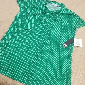 NWT Liz Claiborne Short Sleeve Top